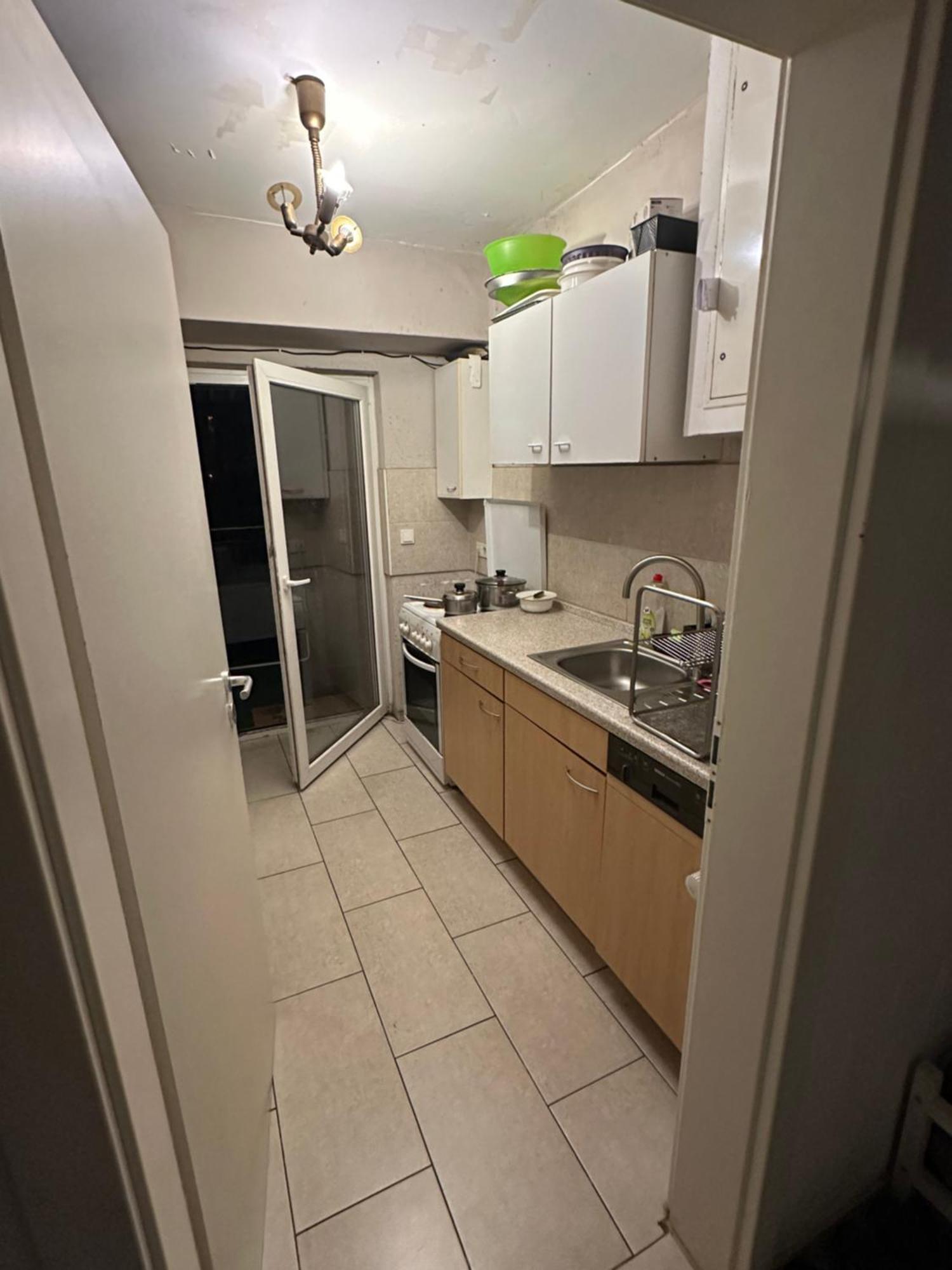 Schoenes Zimmer In Bahnhofsnaehe In Einer Wohnung Mit Grosser Terrasse Giessen Exterior foto