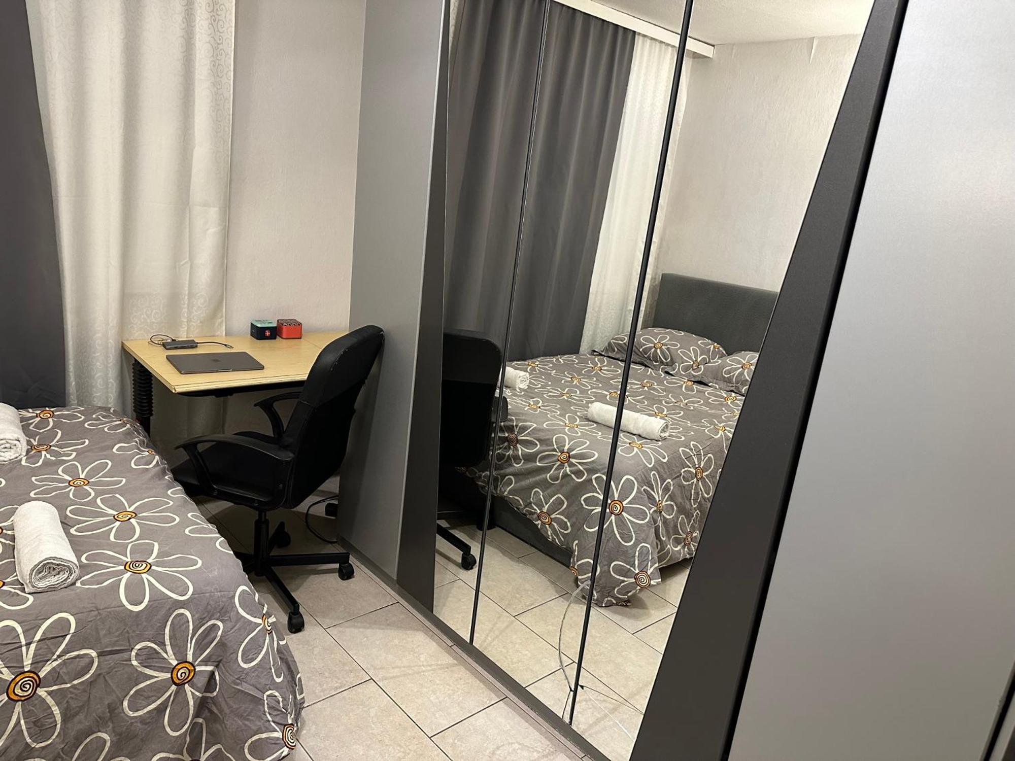 Schoenes Zimmer In Bahnhofsnaehe In Einer Wohnung Mit Grosser Terrasse Giessen Exterior foto